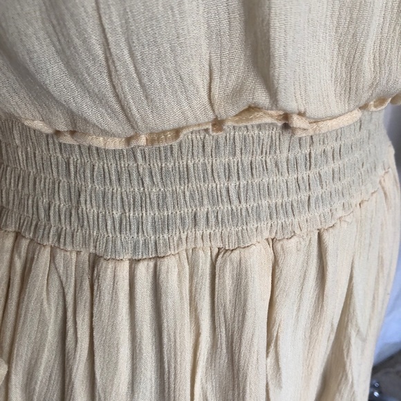 Solemio Los Angeles off the Shoulder Boho Cream Top 3/4 flare sleeve Size M - Picture 4 of 9